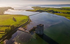 Carrig Island Lodge